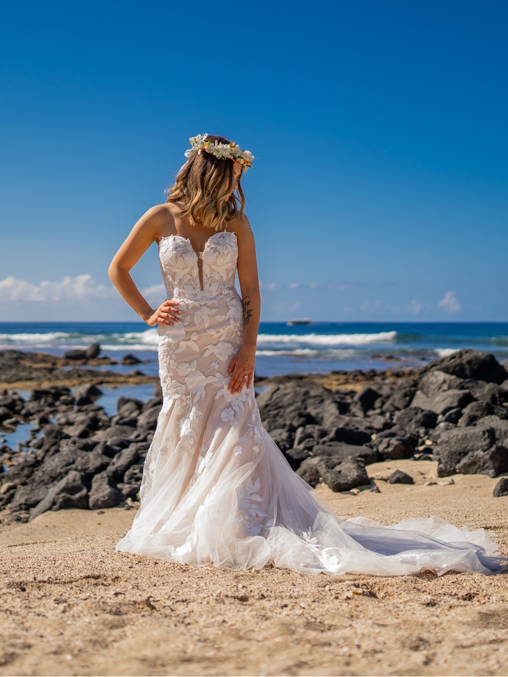 Strapless Lace Mermaid Wedding Dress in Ivory